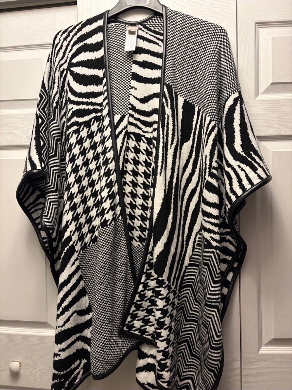 Chico's Black and White Geometric & Zebra Poncho/Wrap
